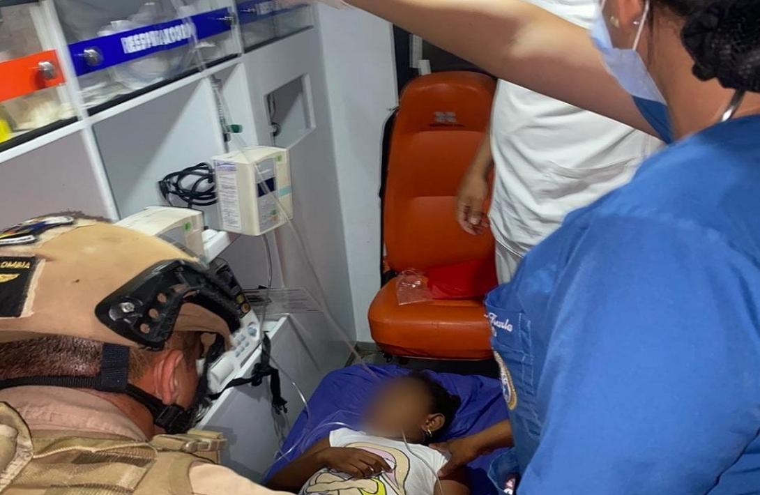 En el Valle del Cauca, marinos de Colombia salvaguardaron la vida de una menor de edad con complicaciones médicas
