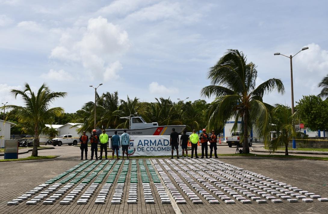 En el Archipiélago, Armada de Colombia incautó más de 800 kilogramos de cocaína en operación de interdicción marítima