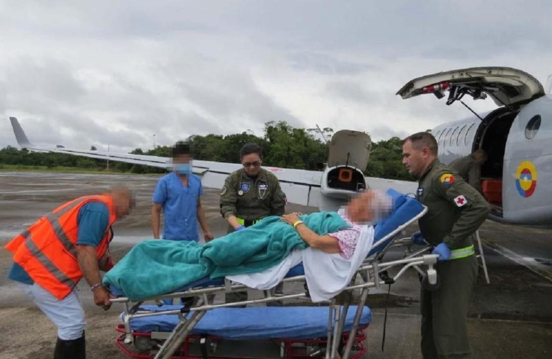 Adulta mayor en delicado estado de salud es trasladada en aeronave medicalizada