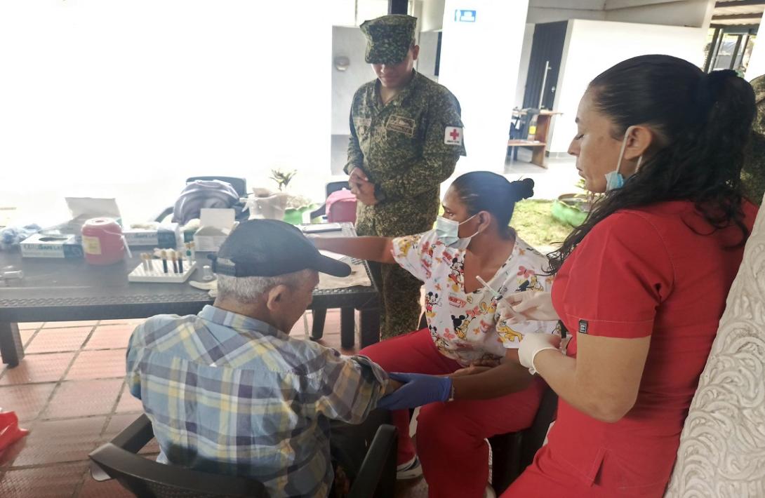 Más de 470 adultos mayores recibieron atención médica gratuita en inírida