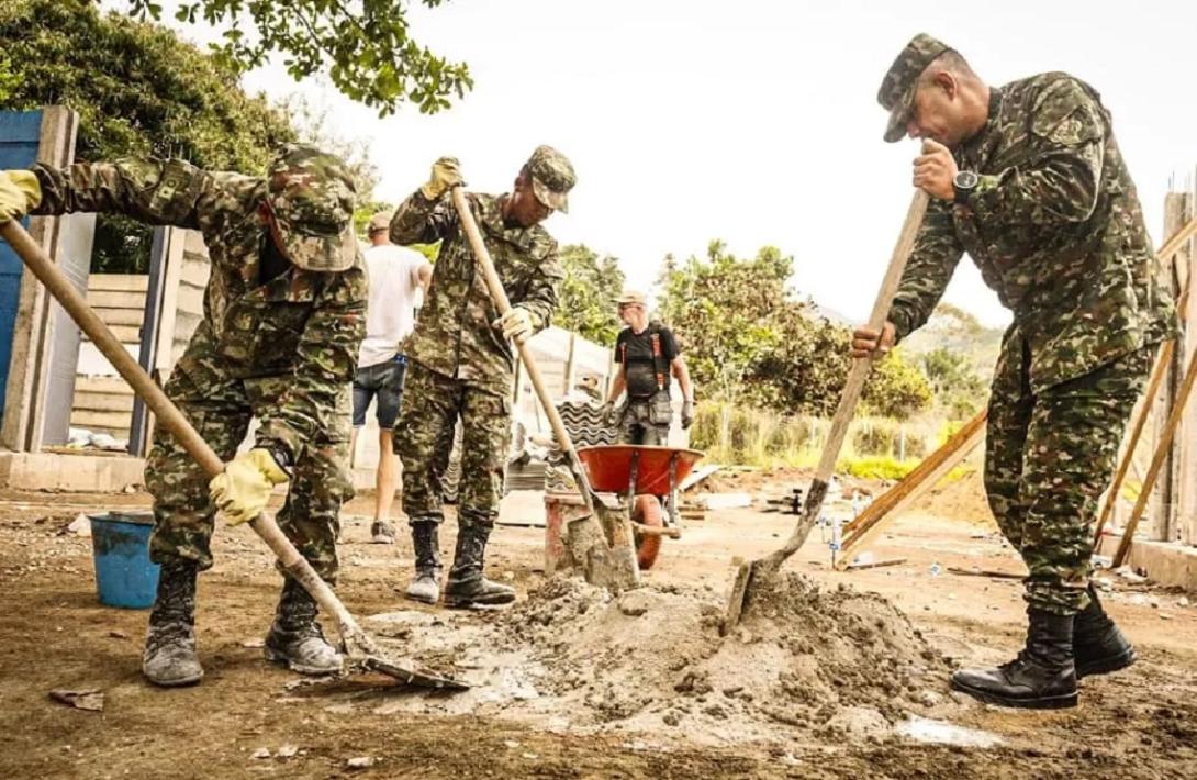 Ejército Nacional y Fundación Ancla entregan seis nuevas aulas escolares en Pueblo Bello, Cesar