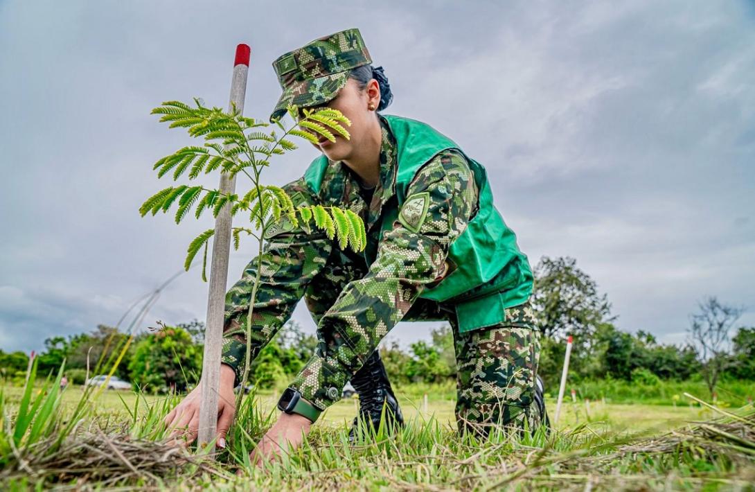 Las Fuerzas Militares de Colombia: protectores de la vida y los recursos naturales