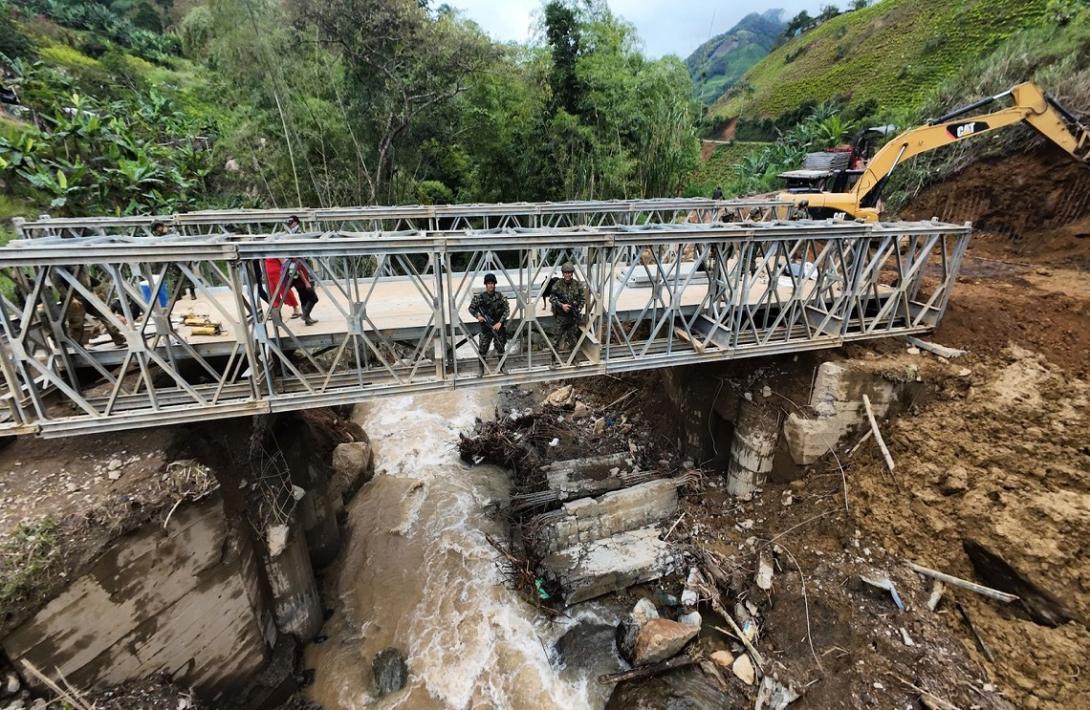 La Esperanza: el nuevo puente militar que entrega el Ejército Nacional a las comunidades del cañón del Micay
