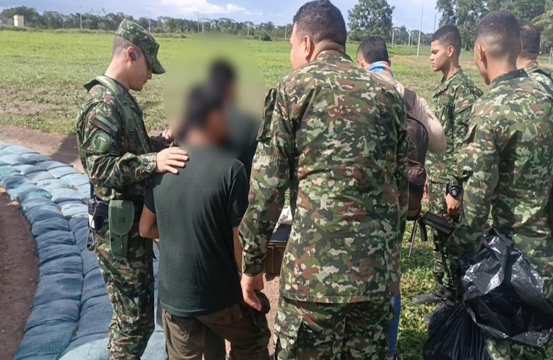 Dos menores de edad reclutados forzosamente por el GAO residual fueron recuperados por el Ejército Nacional, en Guaviare
