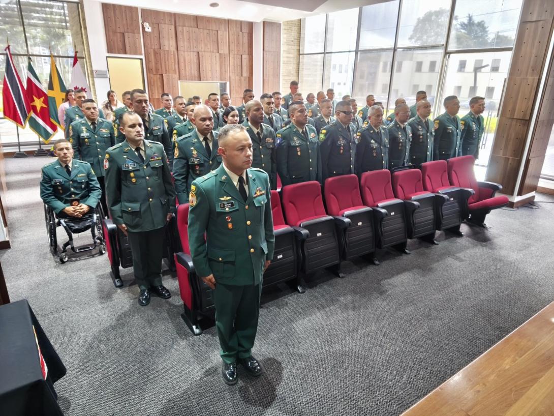 65 nuevos profesores militares del Ejército Nacional