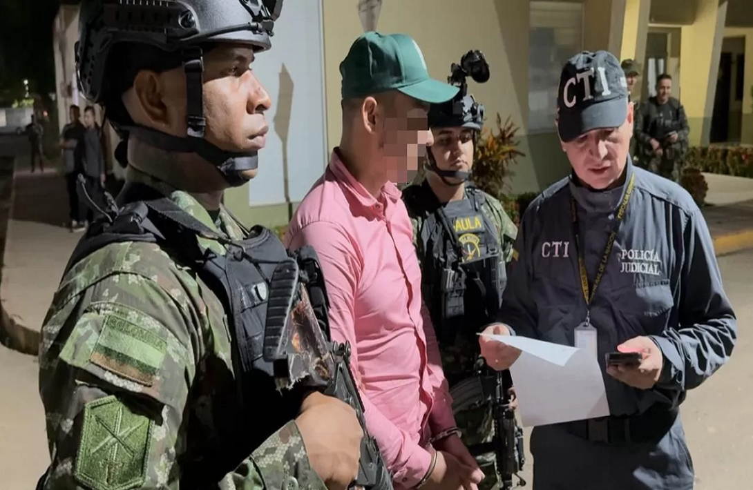 Tras operación militar cayó en Caquetá alias Raúl