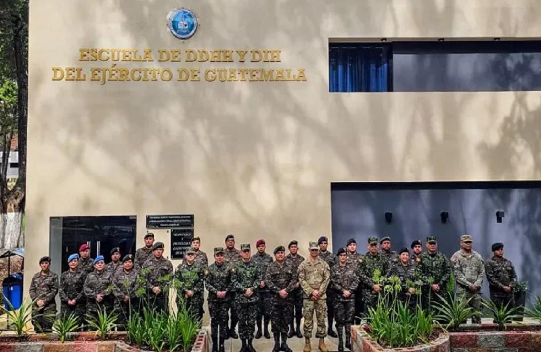 Comité Móvil en Derechos Humanos y DIH capacita a Fuerzas Armadas de Guatemala