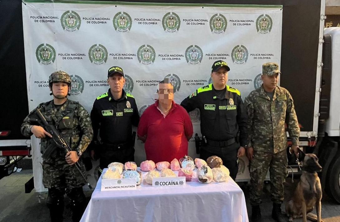 Ejército Nacional en el Quindío incauta 40 kilogramos de estupefacientes y captura a dos sujetos en flagrancia por el delito de narcotráfico