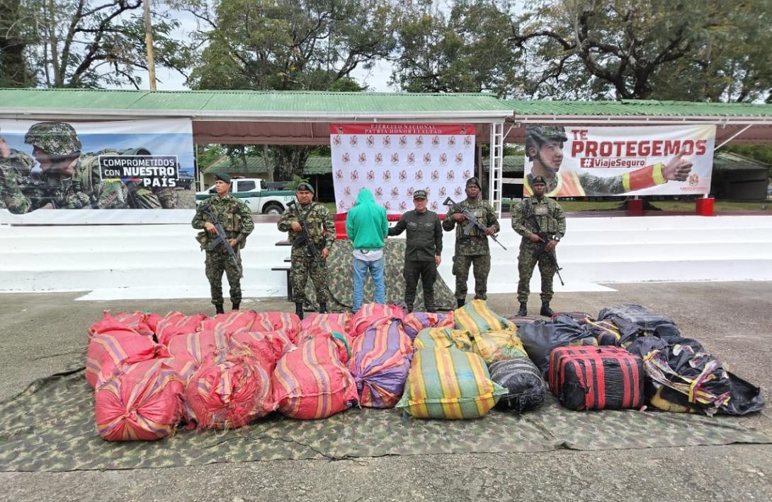 Ejército Nacional incauta aproximadamente media tonelada de marihuana del GAO residual, frente 'Ismael Ruiz', en el Tolima
