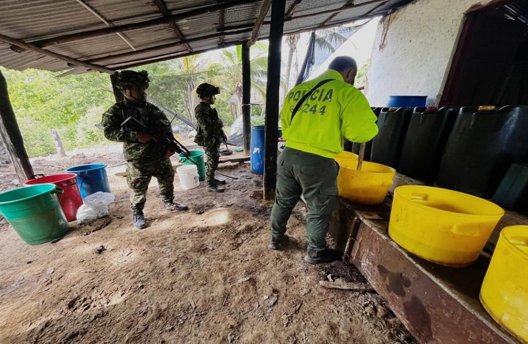 En Norte de Santander, tropas del Ejército Nacional localizaron dos laboratorios de clorhidrato de cocaína del GAO Eln
