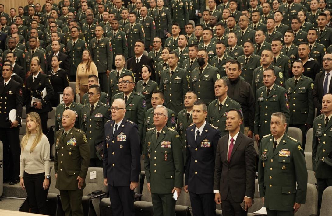 Fuerzas Militares reafirman su compromiso con la ética y la transparencia en seminario contra la corrupción