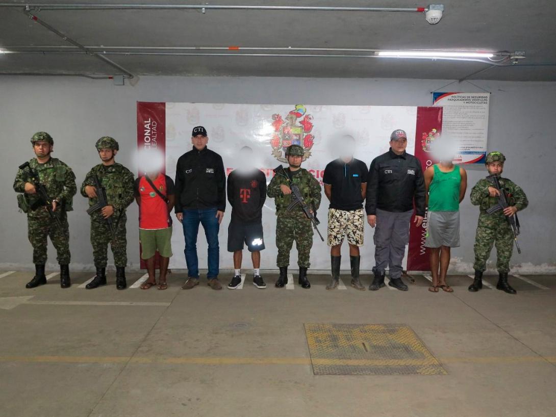 Ejército Nacional asesta contundente golpe a la minería ilegal en Curillo y Solita, Caquetá: siete capturados e inutilización de maquinaria sobre el río Caquetá