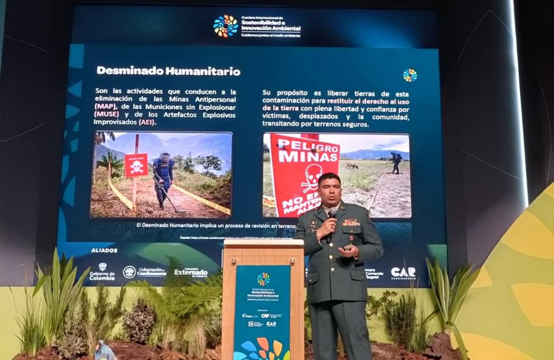 Ejército Nacional presenta avances en desminado humanitario y reforestación en Colombia