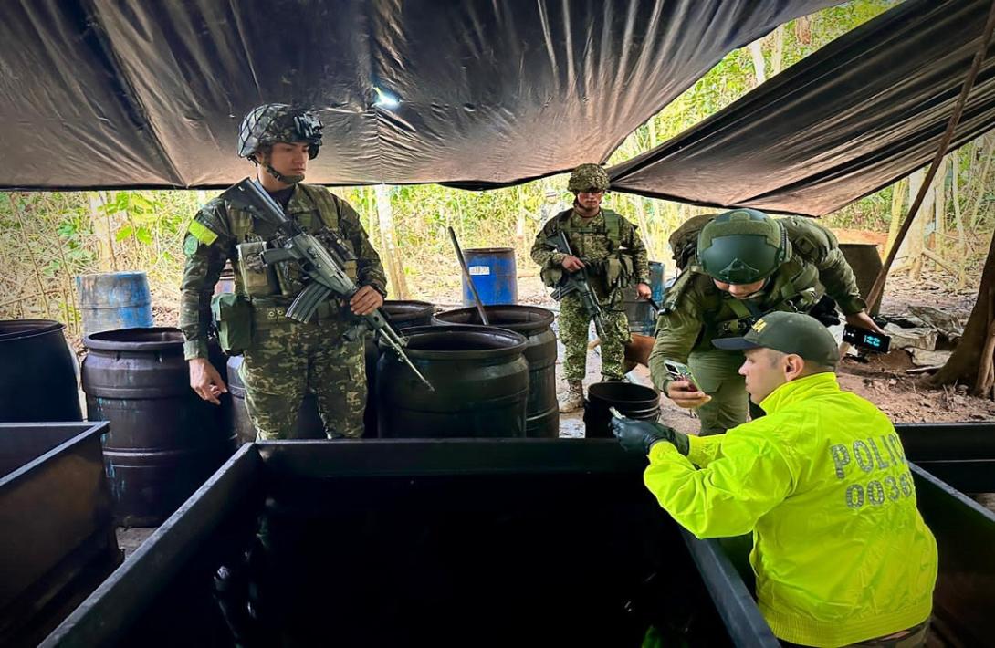 Desmantelados dos laboratorios de permanganato del Bloque Amazonas 'Manuel Marulanda', en el Guaviare