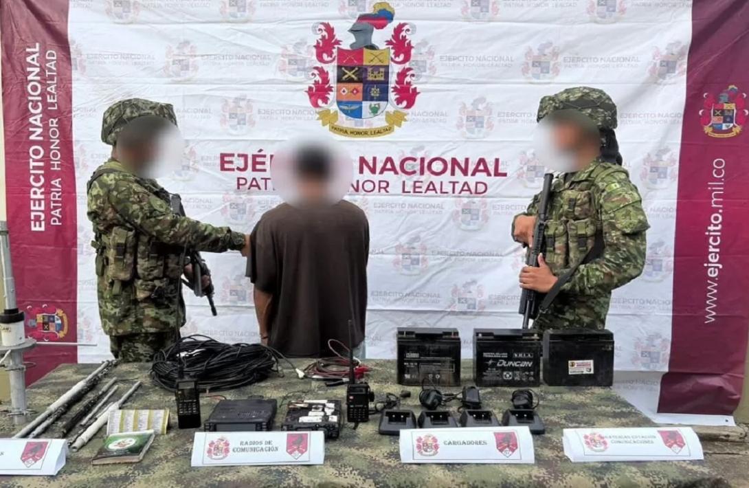 Ejército Nacional desmantela central de comunicaciones del Clan del Golfo en El Bagre, Antioquia