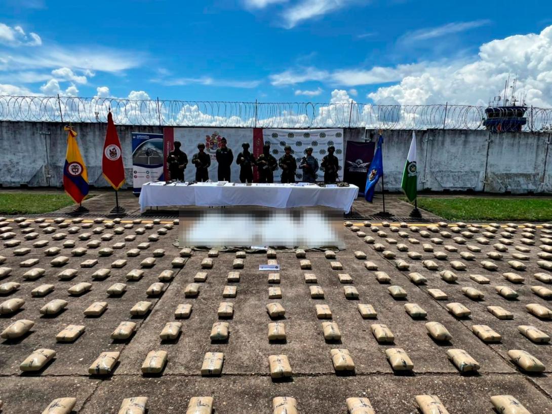 Fuerzas Militares neutralizan a 10 integrantes de las disidencias de Iván Mordisco en el sur del país