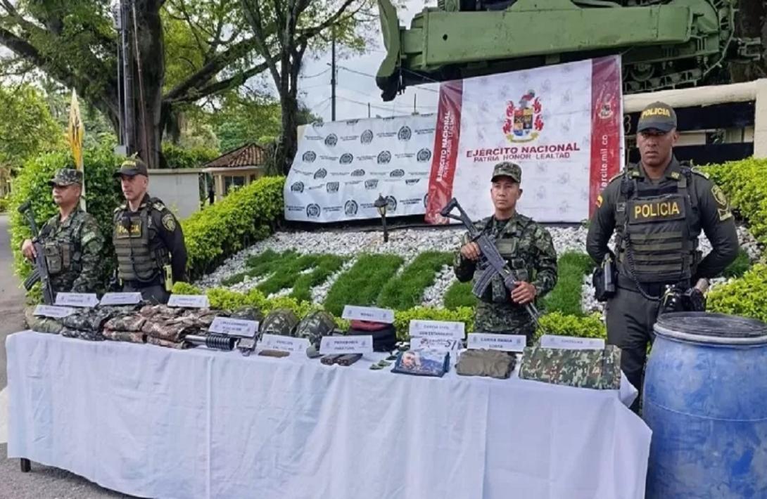 Ejército Nacional halló depósito ilegal con material de guerra e intendencia del GAO residual frente 57 'Yaír Bermúdez', en el Valle del Cauca