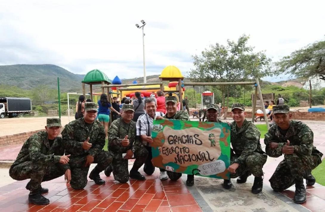 Ejército Nacional, Alcaldía de Los Patios y empresas locales transforman parque rural en Agualinda