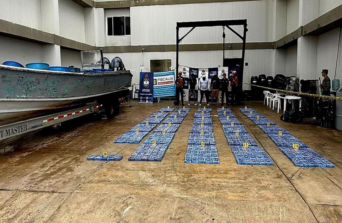 Incautada más de media tonelada de cocaína en operación de interdicción marítima en el Caribe colombiano