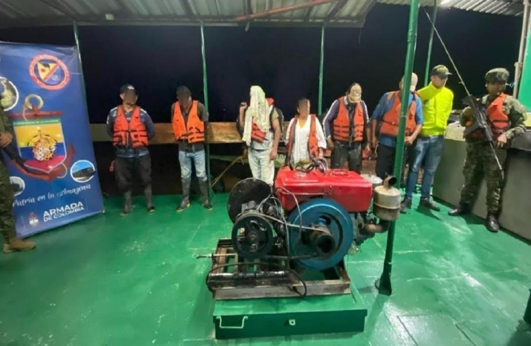 Armada de Colombia captura 6 sujetos por explotación ilícita de yacimientos mineros en el Caquetá
