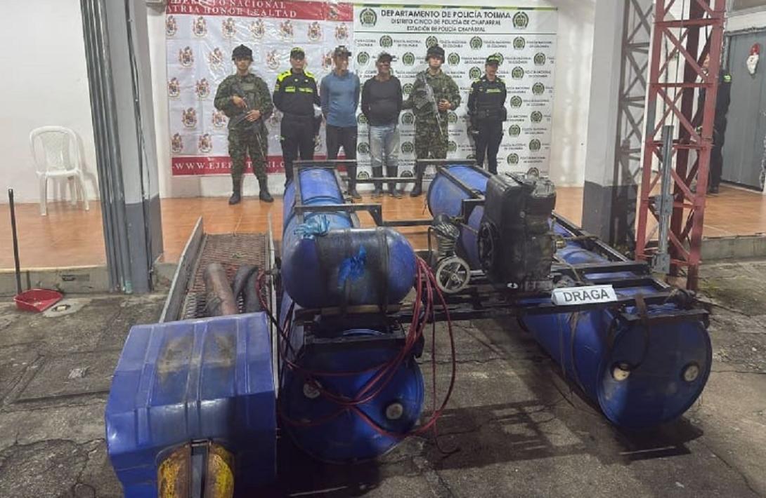 Ejército Nacional captura a dos sujetos por la explotación ilegal de oro en Chaparral