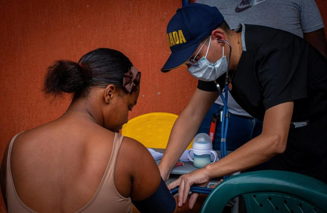 Como parte del compromiso con las comunidades costeras del Pacífico,   más de 400 habitantes beneficiados en jornada de apoyo al desarrollo 