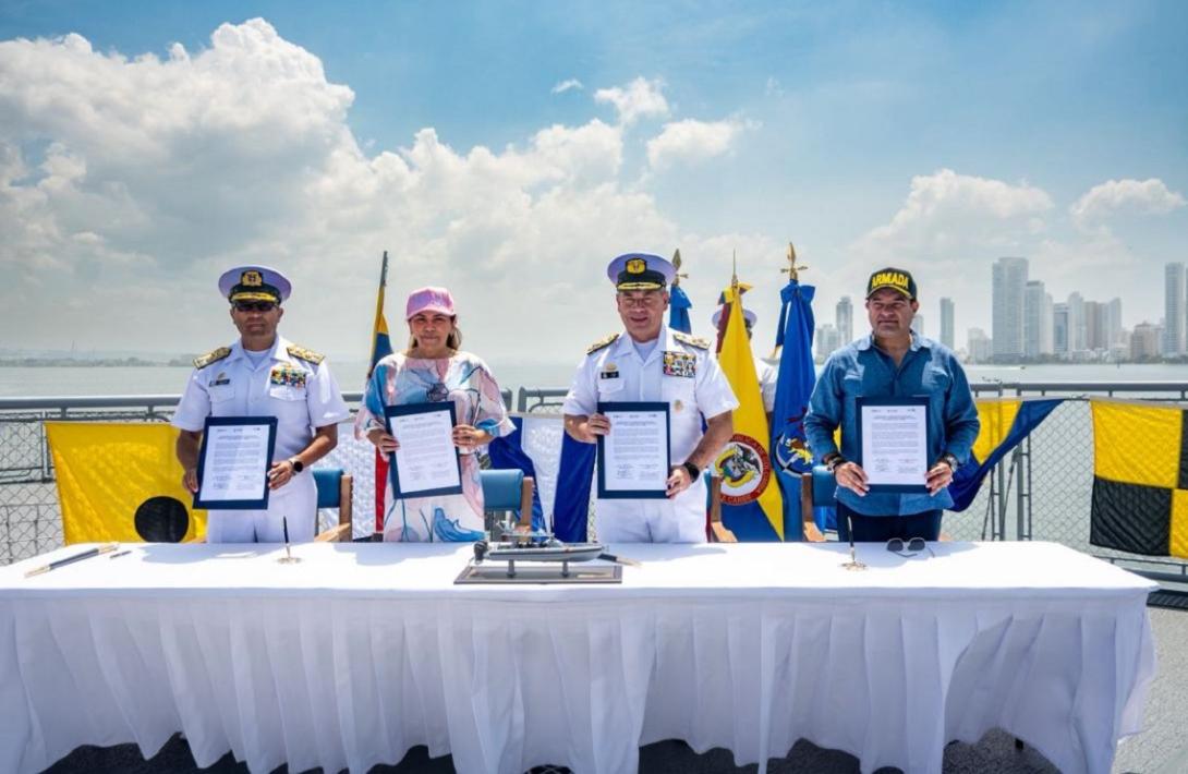 En Cartagena, Bolívar, firmado convenio para la construcción de embarcación especializada tipo 'Apóstol'