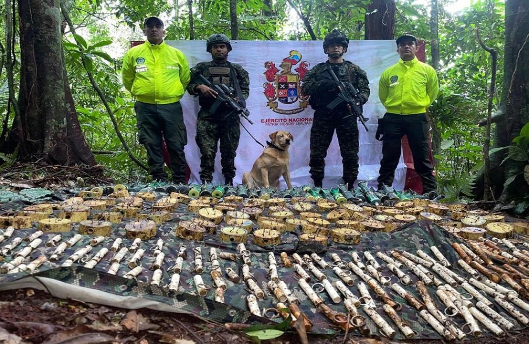 Ejército Nacional y Policía neutralizan 190 granadas adaptadas para drones de la estructura residual Martín Villa en El Castillo, Meta
