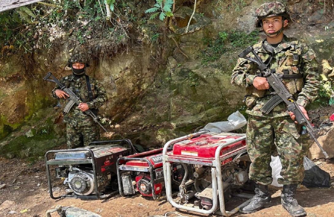 Ocho unidades mineras ilegales fueron intervenidas por tropas del Ejército