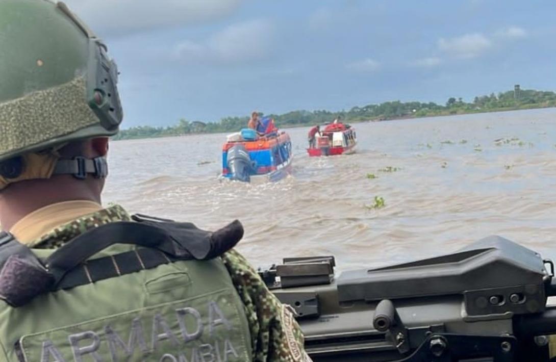   Luego de una emergencia fluvial en Bolívar, 14 personas fueron rescatadas por la Armada de Colombia en el río Magdalenacog