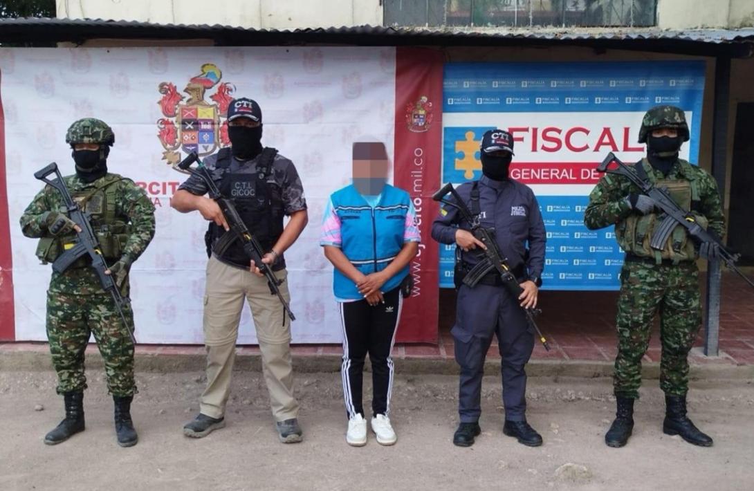 Ejército Nacional captura a alias la Reina del Sur, presunta cabecilla de red de apoyo del GAO-r Estructura 37 Martín Caballero
