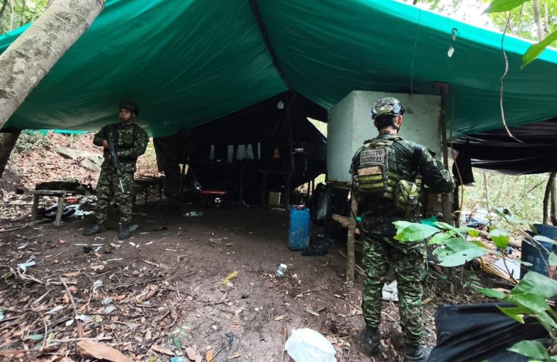 Golpe al ELN: tropas del Ejército incautaron más de media tonelada de cocaína en complejo ilegal en Durania