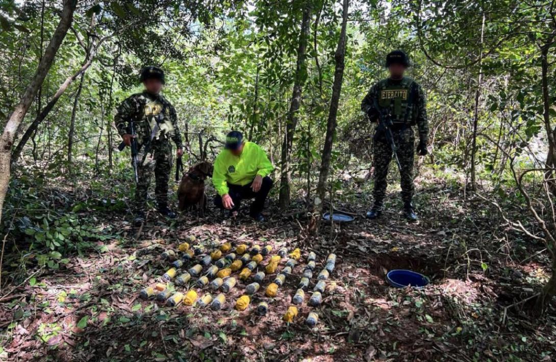 Ejército Nacional evita acciones terroristas, tras la destrucción de depósito ilegal con explosivos en el Huila