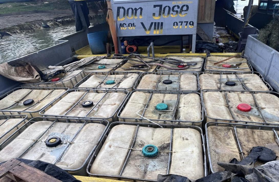 En el Cauca, Armada de Colombia capturó a seis personas e incautó más de 10 mil galones de combustible