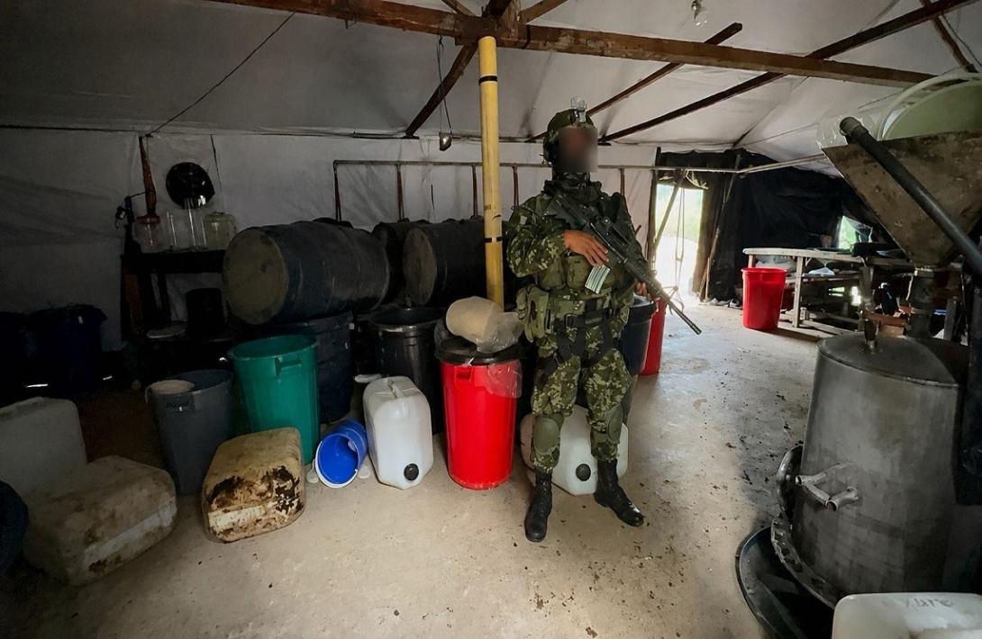 Ejército Nacional incauta más de 32.500 galones de cocaína en proceso en Nariño
