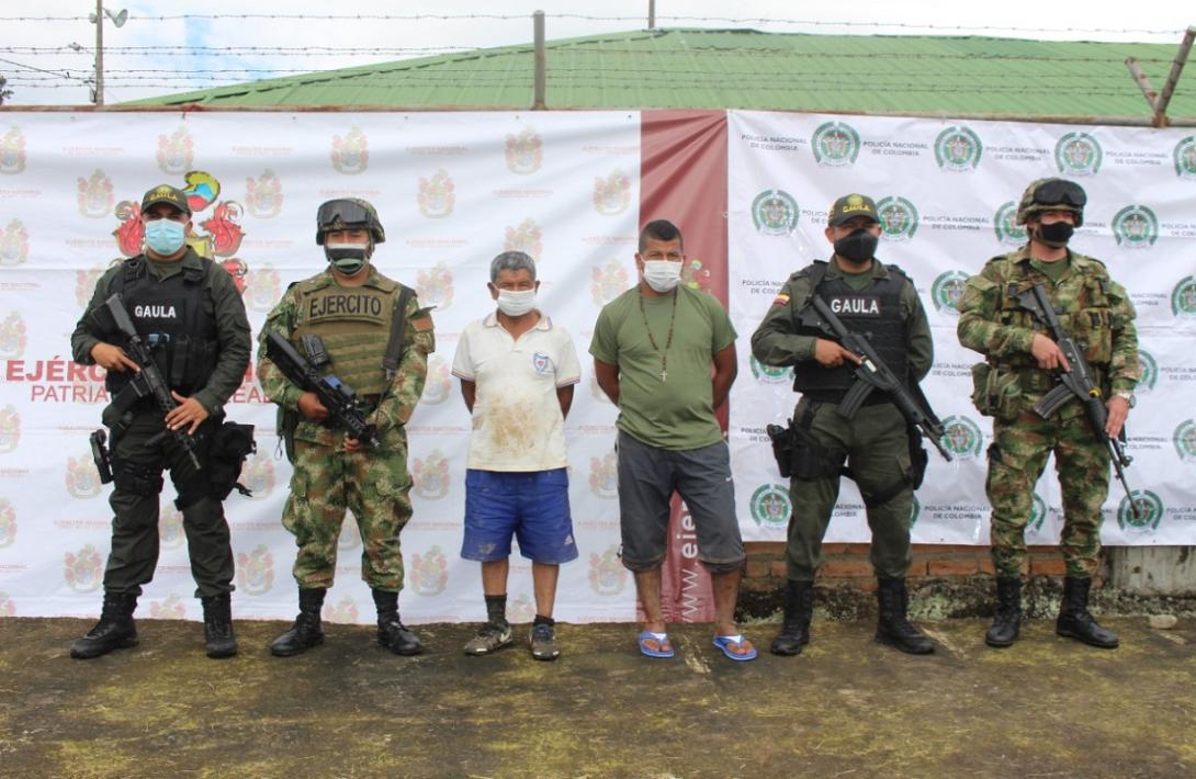 capturados-padre-e-hijo-senalados-de-ser-integrantes-del-gao-r-dagoberto-ramos-ortiz-en-el-cauca.jpeg