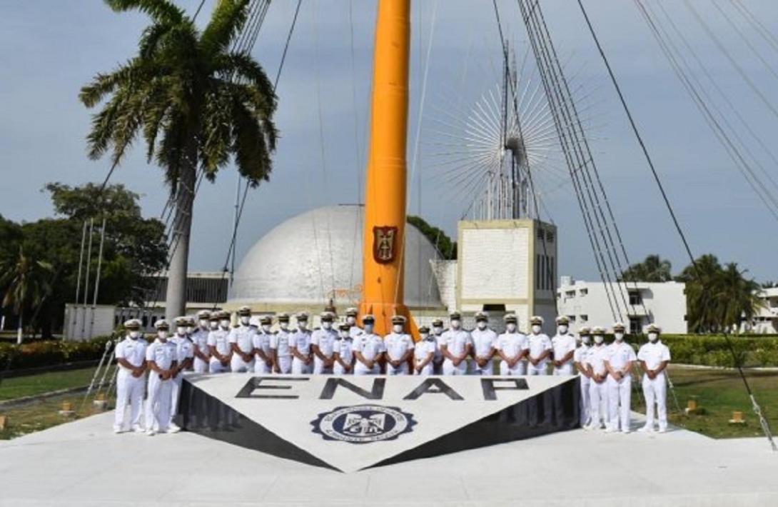 cogfm-armada-de-colombia-cadetes-de-buque-peruano-visitan-escuela-naval-11.jpg