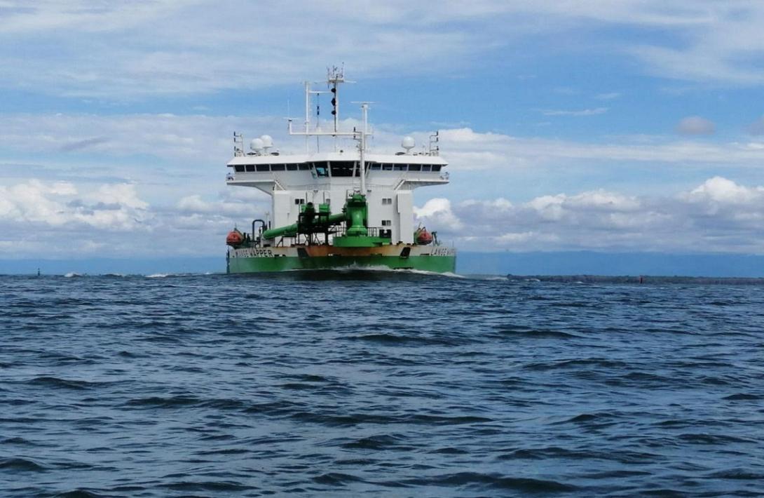 cogfm-armada-de-colombia-finaliza-jornada-de-dragado-de-mantenimiento-del-canal-de-acceso-de-buenaventura-dimar-16.jpg