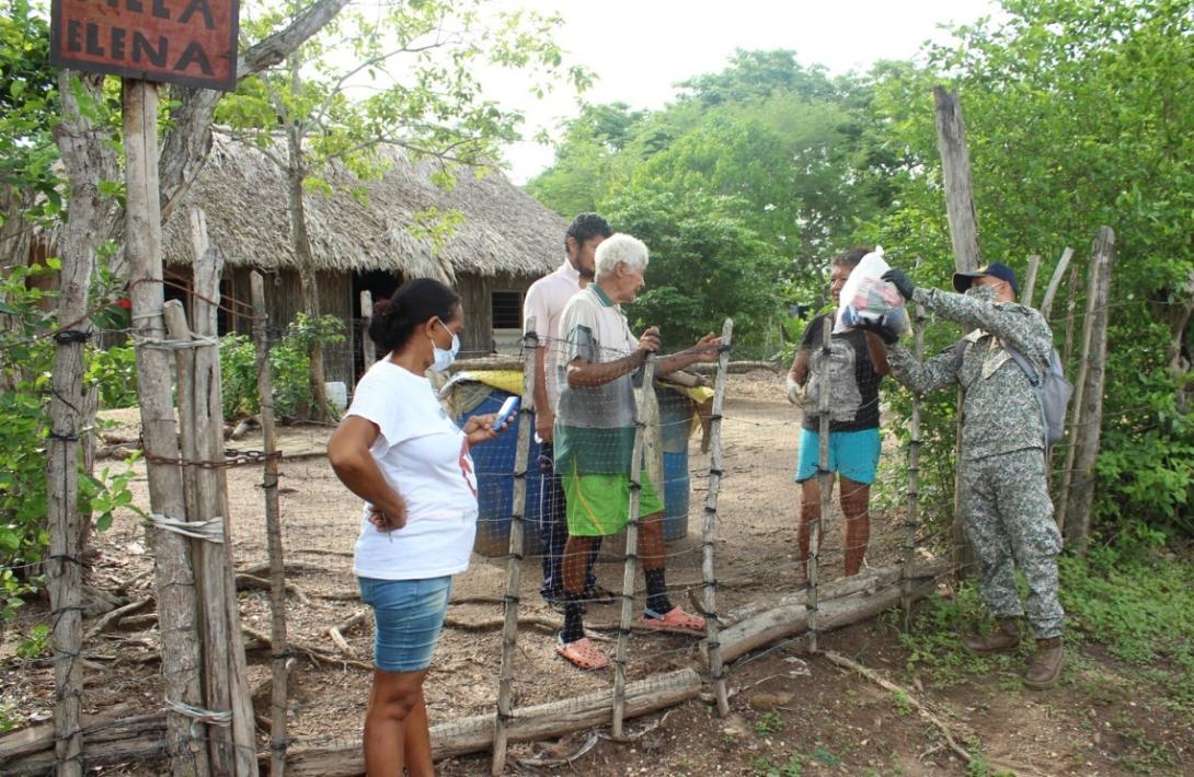 cogfm-armada-entrega-ayudas-humanitarias-montes-de-maria-pandemia-covid19-31.jpg