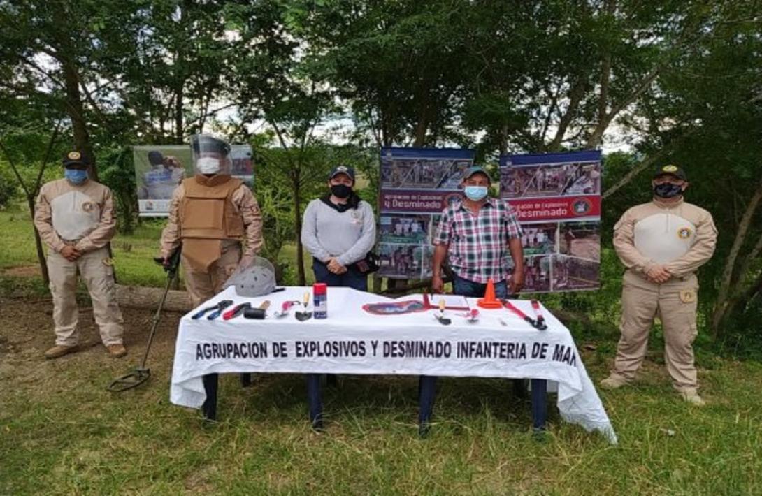 cogfm-armada-entrega-tres_nuevass-areas-libres-sospecha-minas-en-montes-maria-09.jpg