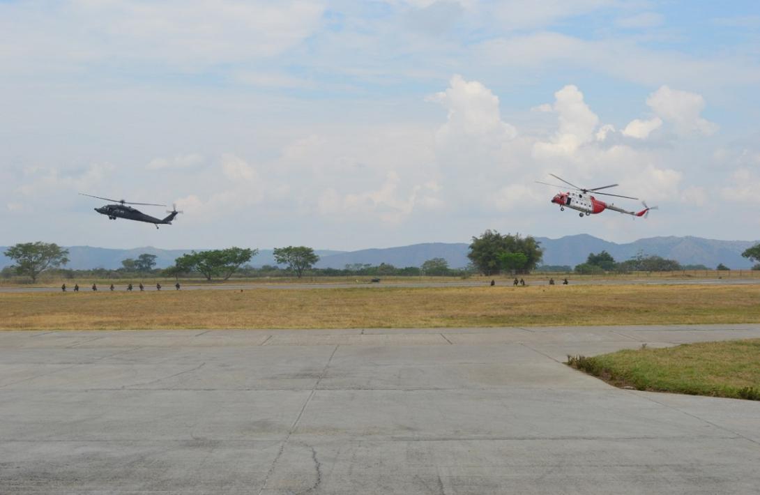 cogfm-aviacion-ejercito-aniversaario-25-operaciones-militares-29.jpg