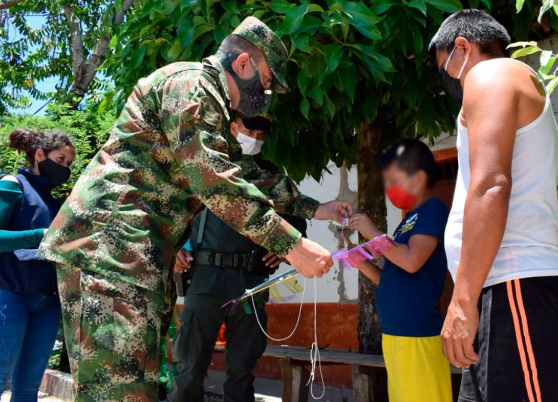 cogfm-caaid-accion-integral-entrega-cometas-nna-tolima-31_0.jpg