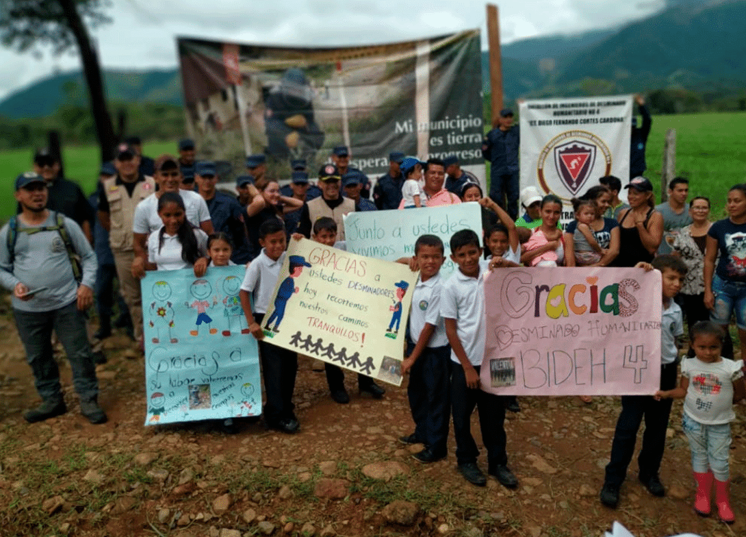 cogfm-ejc-desminado-meta-21.gif