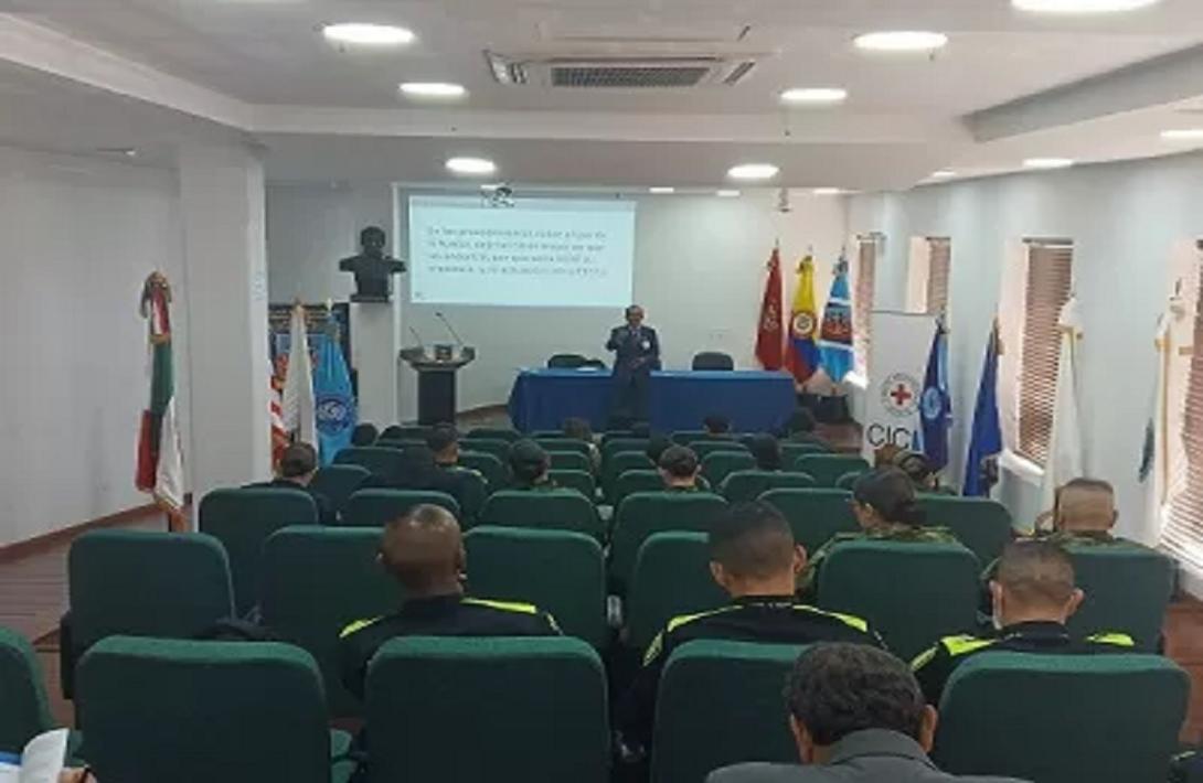 cogfm-ejercito-nacional-cruz-roja-capacita-a-personal-del-ejercito-nacional-en-dih-comunicacion-27.jpg