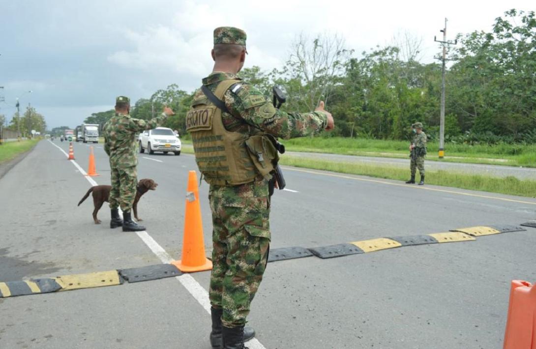 cogfm-ejercito-nacional-desplego-mas-de-20-mil-hombres-y-mujeres-en-las-vias-de-este-puente-festivo-22.jpg
