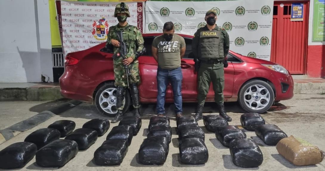 cogfm-ejercito-nacional-lucha-contra-el-narcotrafico-en-carreteras-del-huila-14.jpg