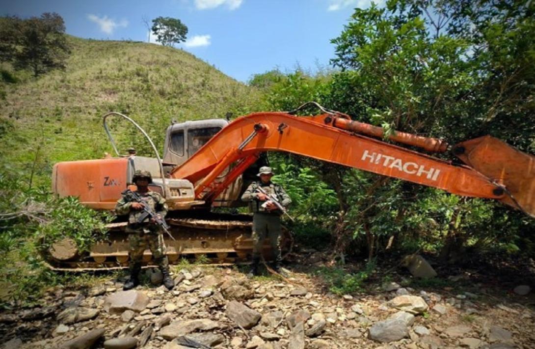 cogfm-ejercito-nacional-neutralizan-explotacion-ilicita-de-yacimientos-mineros-antioquia-03.jpg