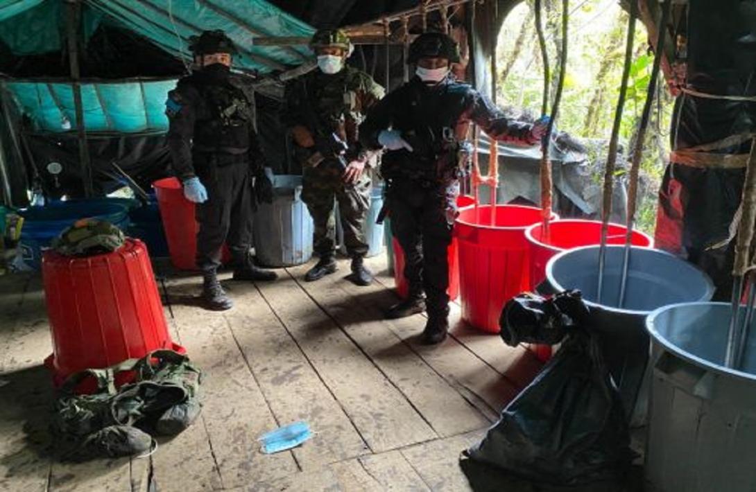 cogfm-ejercito-neutralizacion-laboratorios-ilegales-procesamiento-clorhidrato-cocaina-16.jpg