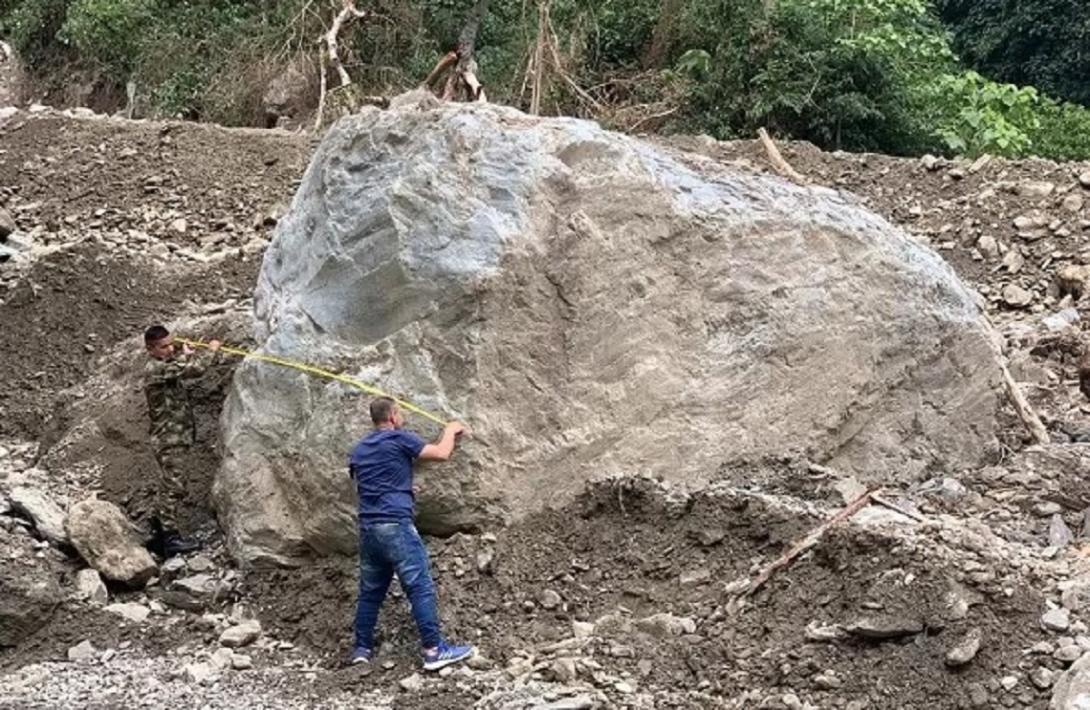 cogfm-ejercito-remocion-de-escombros-via-tolima-26.jpg