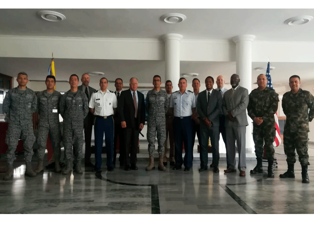 cogfm-ffmm-cuarta-junta-interoperabilidad-mando-control-entre-colombia-eeuu-25.gif